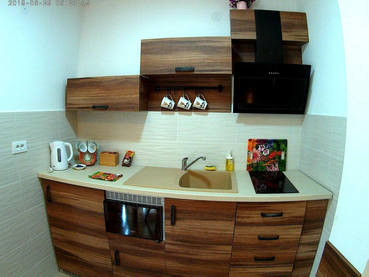 Uki-Modern Apartment With Parking Нови Сад Екстериор снимка